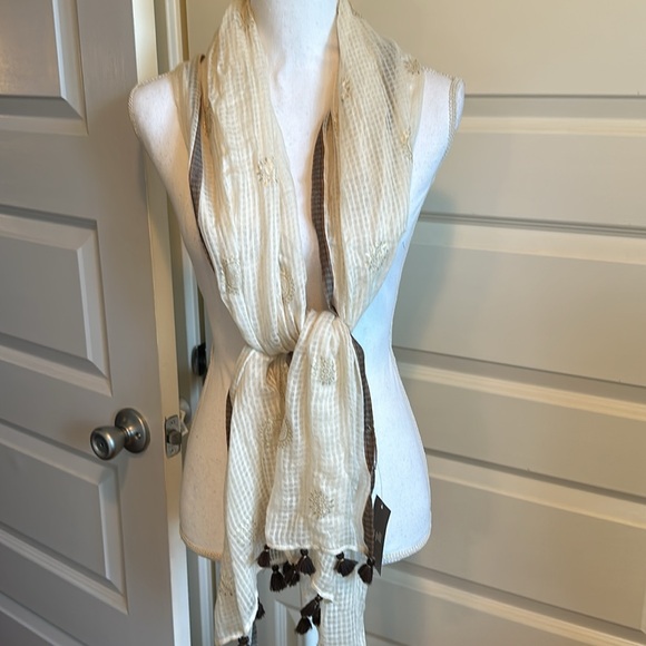 J.Jill India Scarf Tassels Gold Accents NWT - Picture 6 of 7